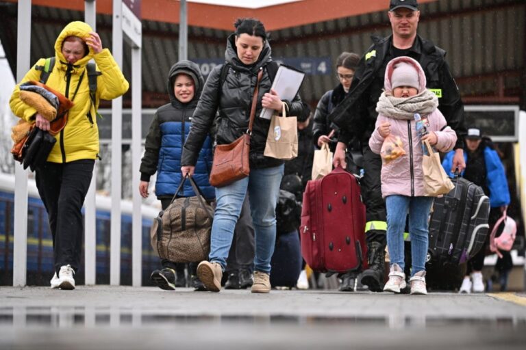 Внутренне перемещенные лица на Украине возвращаются в родные города