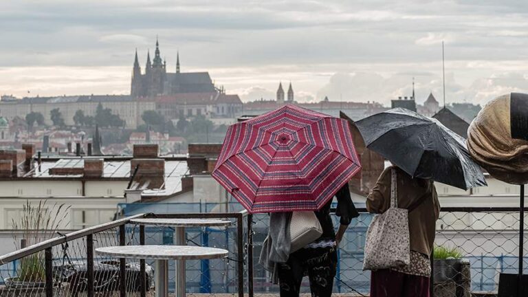 В Чехии снизилось число желающих помогать беженцам из Украины